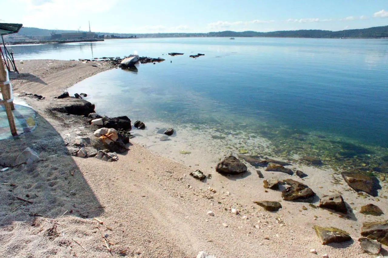 Apartments By The Sea Seget Donji, Trogir - 2041 0*,  קרואטיה