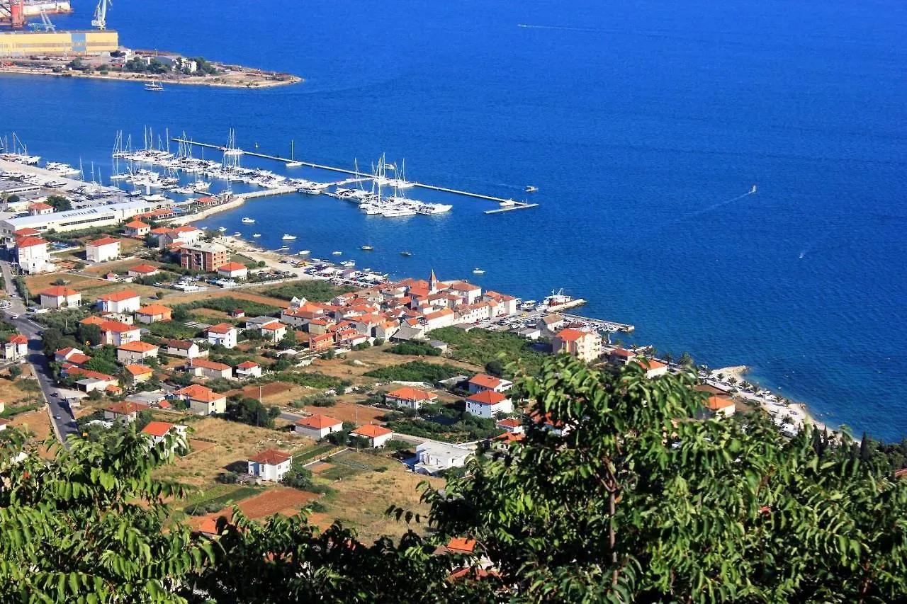 Apartments By The Sea Seget Donji, Trogir - 2041