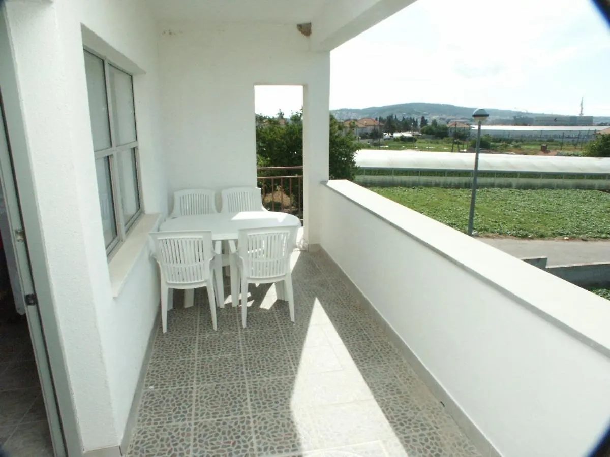 Apartments By The Sea Seget Donji, Trogir - 2041